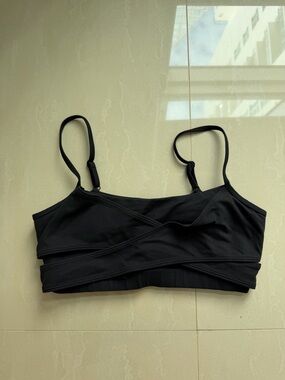 ALO criss cross black bra top